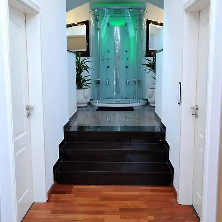 Luxury-apartment Alexandra *